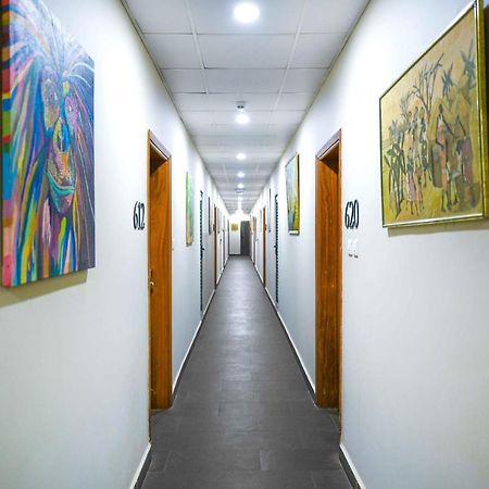 Kampala Boulevard Suites Ngoại thất bức ảnh