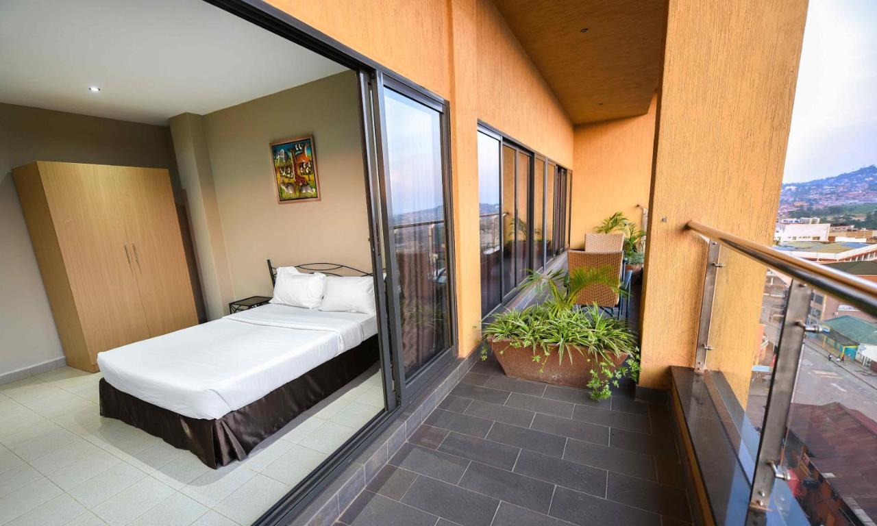 Kampala Boulevard Suites Ngoại thất bức ảnh