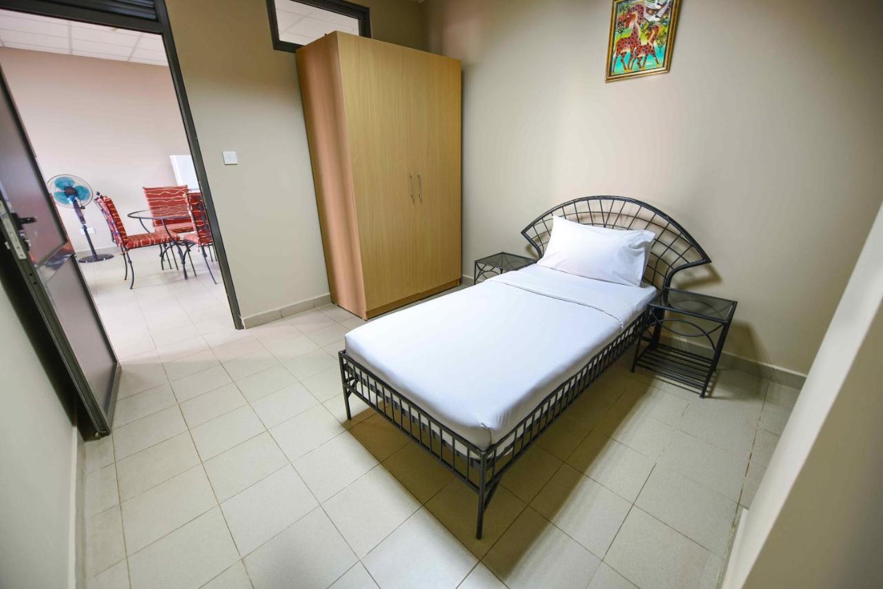 Kampala Boulevard Suites Ngoại thất bức ảnh