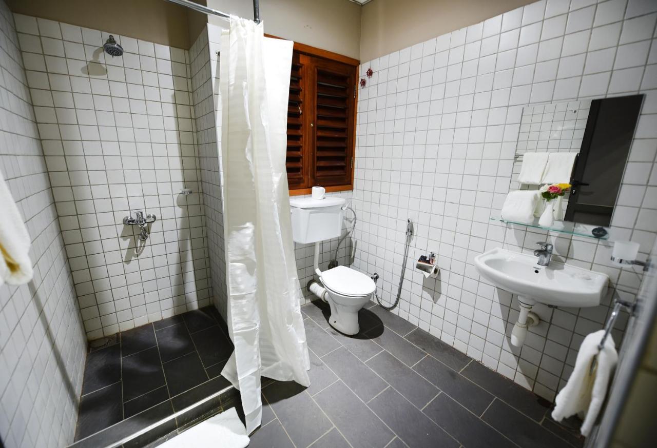 Kampala Boulevard Suites Ngoại thất bức ảnh